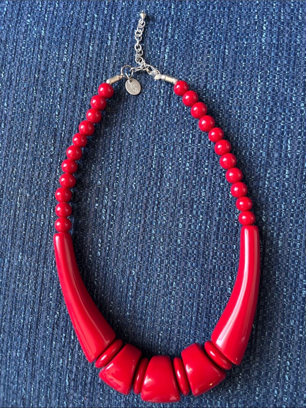 Lovisa Chunky Red Statement Necklace Bold Resin Acrylic Bib Collar Y2K